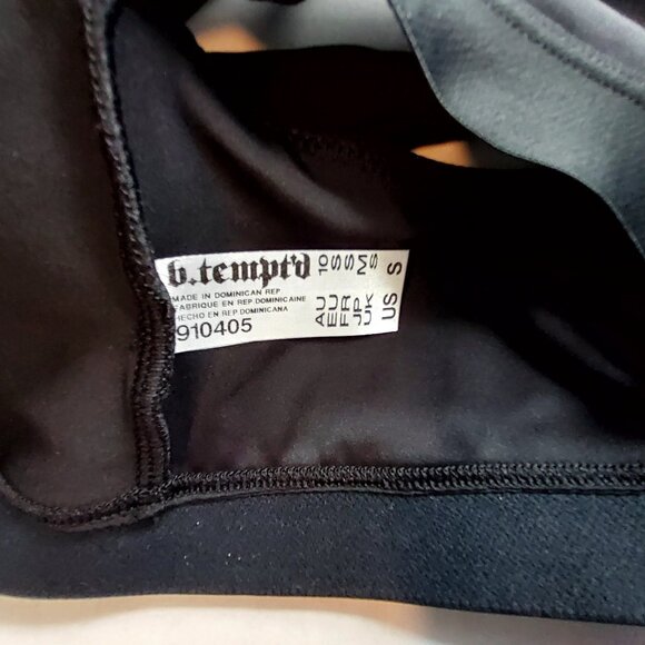 B.TemptD Sport Black Racerback Sports Bra Size Small Nylon/Spandex Blend - Picture 6 of 9